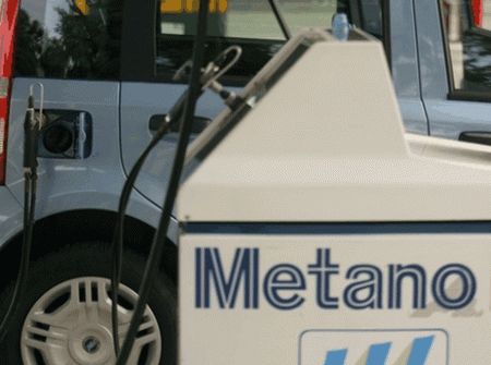 distributore metano gpl