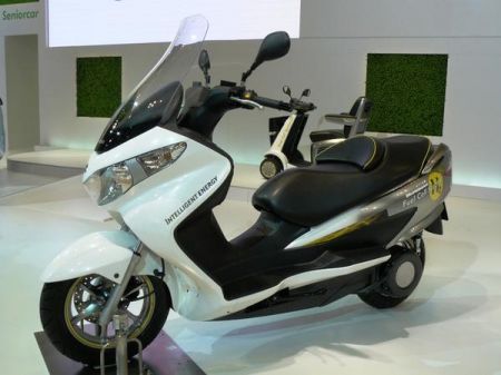 suzuki burgman fuel cell idrogeno