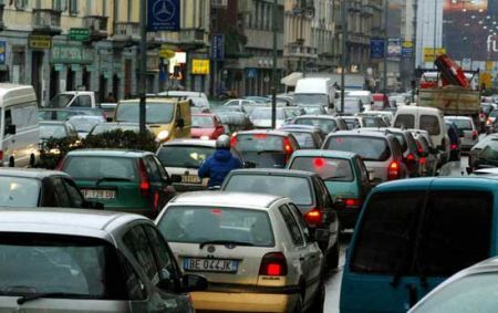 traffico auto