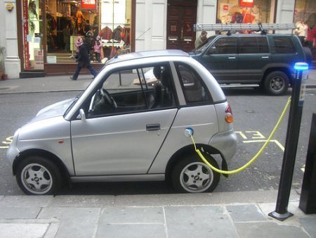 auto elettriche ricarica accordo peugeot sorgenia