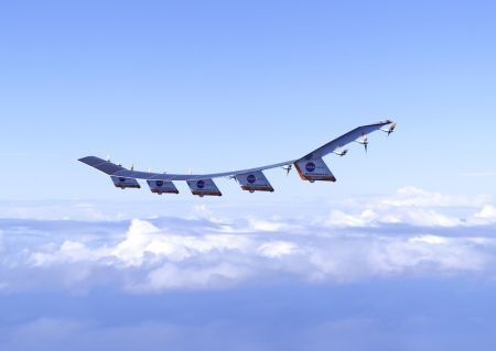 Energia solare, nuovo record per l'ultraleggero Zephyr