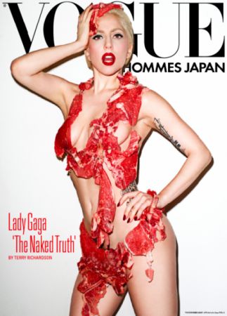 Lady GaGa vestita di carne.