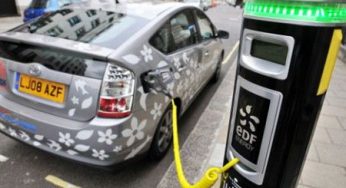 Auto elettriche: la ricarica domestica di Toyota