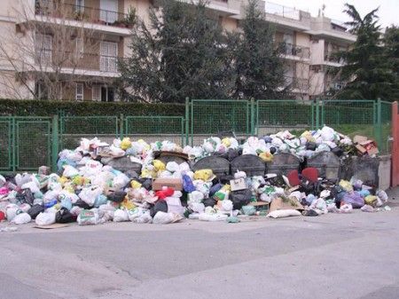 rifiuti-napoli-situazione-oggi