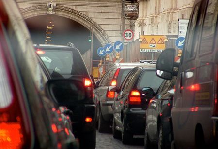 blocco traffico firenze domenica 3 aprile smog