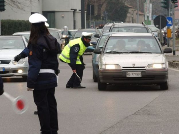 blocco traffico milano mobilita sostenibile