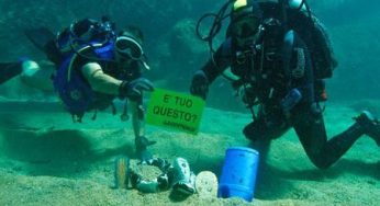 Il Mar Mediterraneo pieno di rifiuti recuperati da Greenpeace