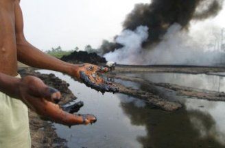 oro_nero_inquinamento_fiume_Niger oro nero inquinamento fiume Niger
