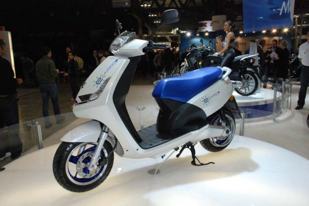 scooter elettrico francia peugeot e vivacity