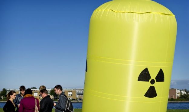 energia_nucleare_greenpeace_nogent_sur_seine