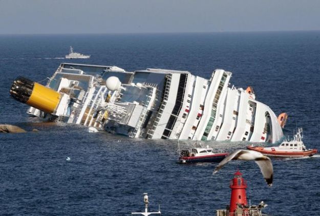 nave costa concordia disastro ambientale isola