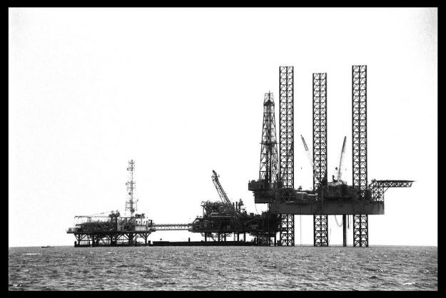 oro_nero_trivellazioni_mare_Italia oro_nero_trivellazioni_mare_Italia