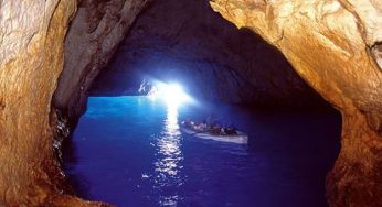 Grotta Azzurra a Capri, accettare la pubblicità per salvare l'ambiente?