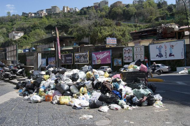 emergenza_rifiuti_napoli emergenza_rifiuti_napoli
