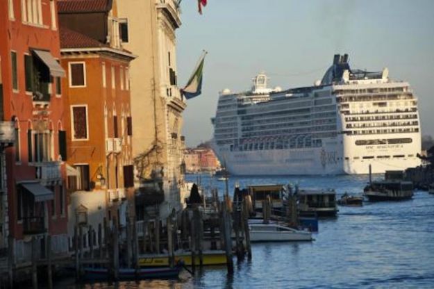 Grandi navi a Venezia Grandi navi a Venezia