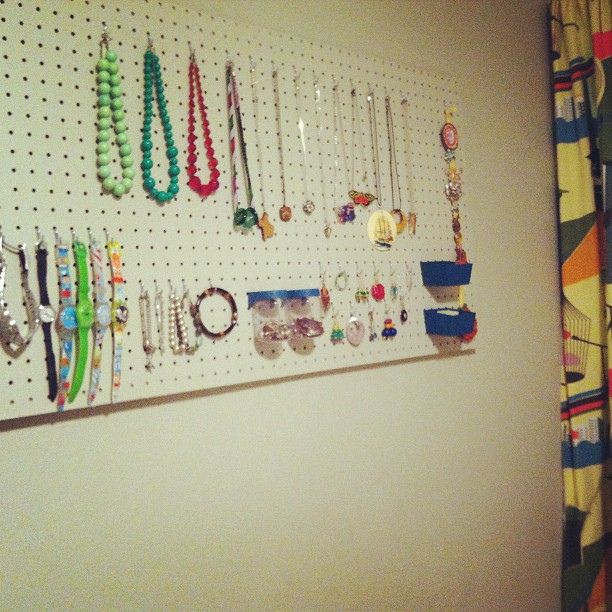 Come organizzare i bijoux: 10 idee di riciclo creativo 