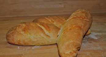 Come fare il pane in casa: la ricetta semplice e naturale