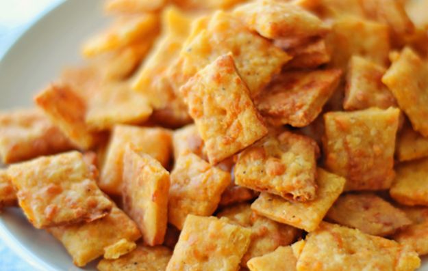 crackers-vegani-ricetta-curcuma crackers vegani ricetta curcuma