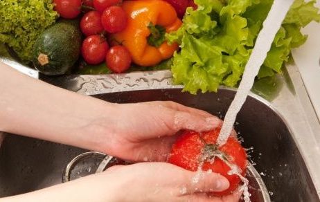 lavaggio frutta verdura acqua cucina