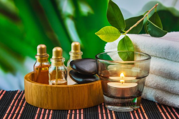 tools and accessories for spa treatments olio-essenziale