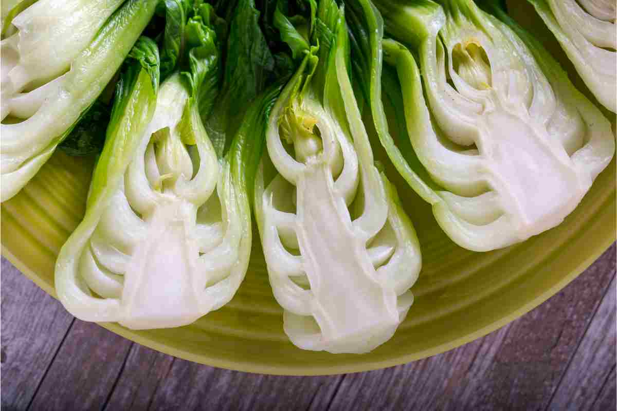 Pak Choi ai pinoli ricetta