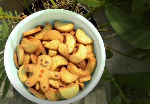 biscotti zenzero dolci natalizi vegani