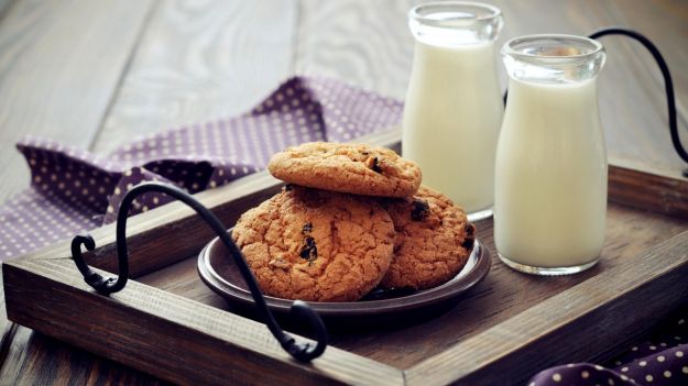 latte e biscotti