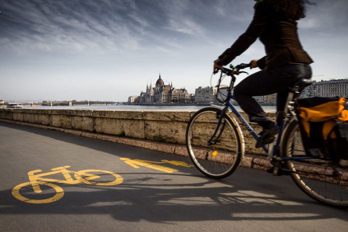 Mobilità sostenibile post coronavirus, si useranno di più bici e car sharing