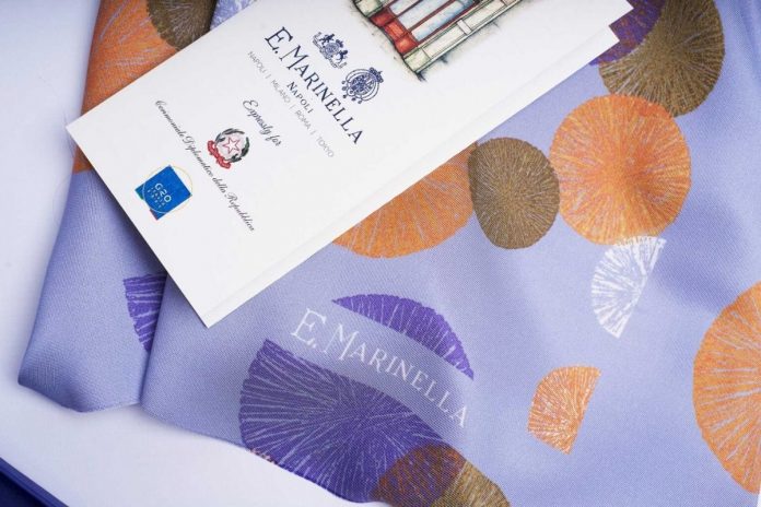 Collezione foulard sostenibili Marinella