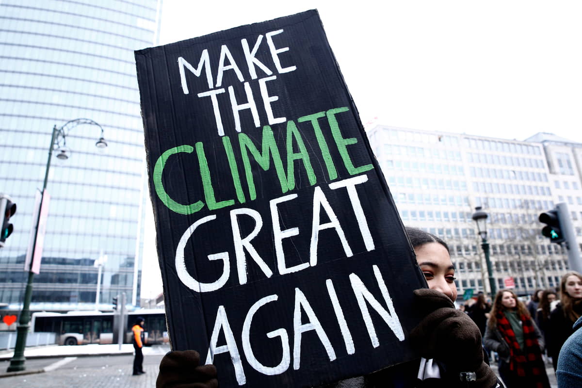 cartellone di protesta per il cambiamento climatico
