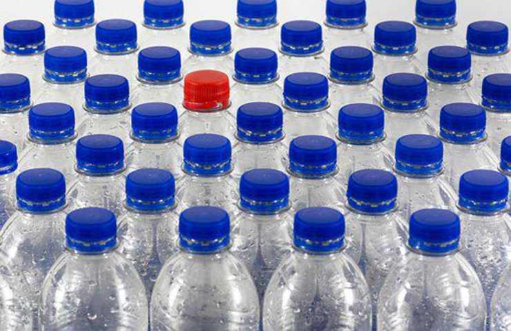 bottiglie plastica pericolo
