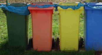 Rifiuti, attenzione al grave errore con latte e succhi di frutta