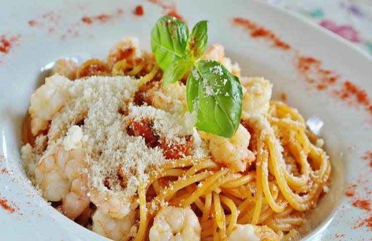 pasta pane orario in cui vengono mangiati