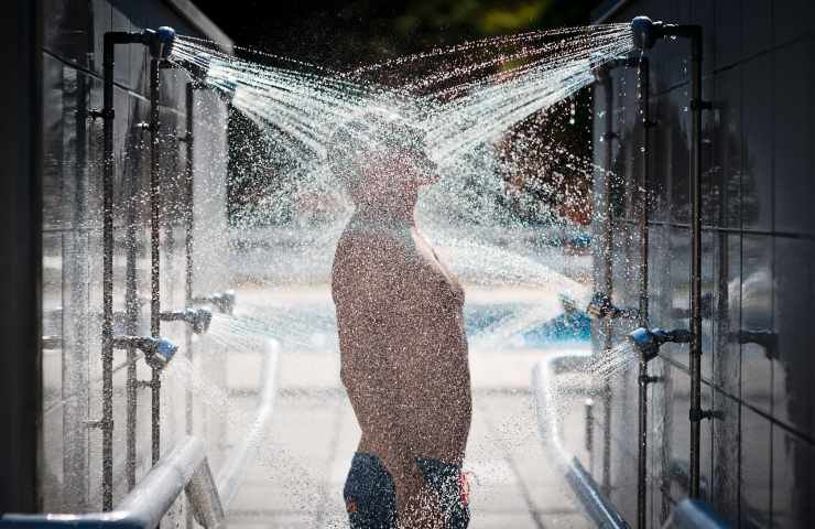 perchè importante lavarsi dopo bagno piscina