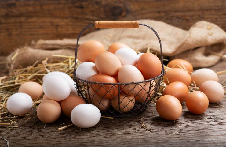 rischi acquisto uova refrigerate