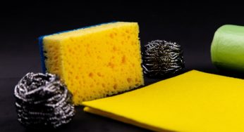 Spugna da cucina: è pericolosa, cosa in molti non sanno
