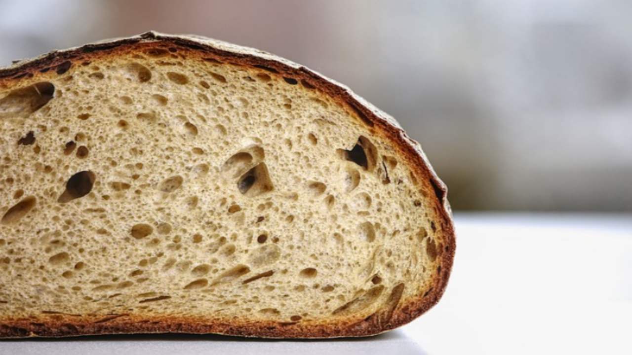 come trasformare il pane secco in pane croccante