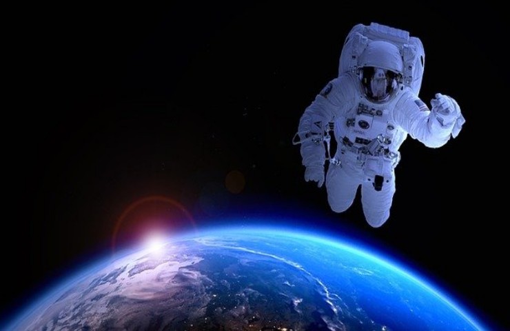 quanto guadagna astronauta