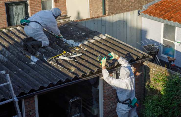 amianto abbandono in strada