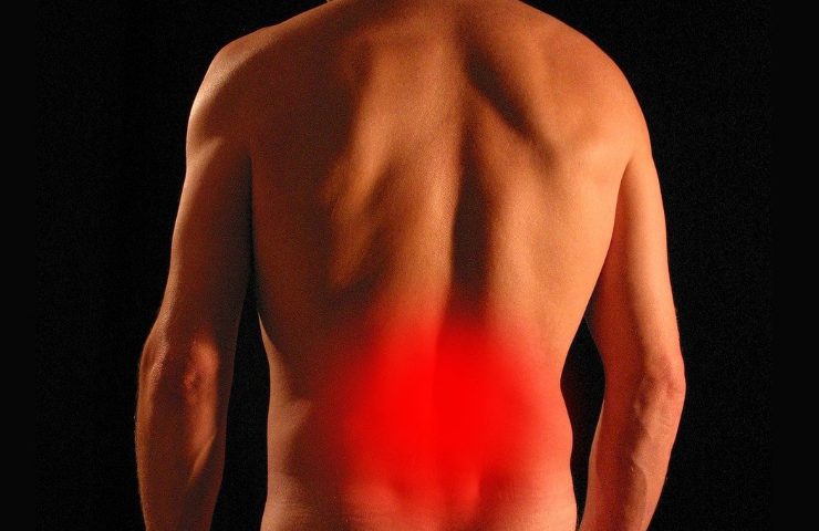 esercizi alleviare dolori sciatica