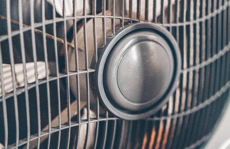 attaccare ghiaccio ventilatore pericoloso