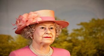 L’altra vita della Regina Elisabetta: niente politica ma questo