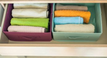 Spargilo sugli asciugamani nel cassetto: profumeranno tutti