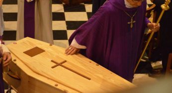 Funerali, sai perché si attende 24 ore? C’è un motivo serio