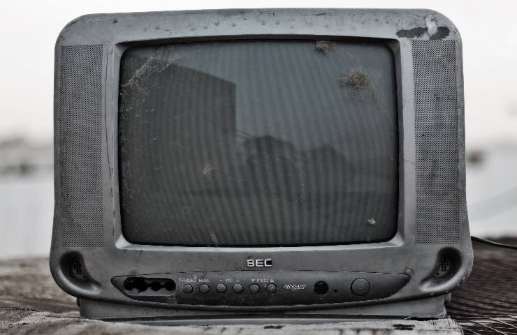dove gettare vecchi televisori