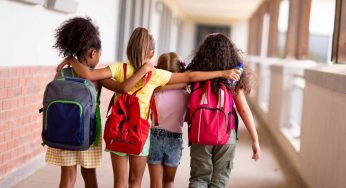Scuola, trucchi per alleggerire la cartella: cosa fare