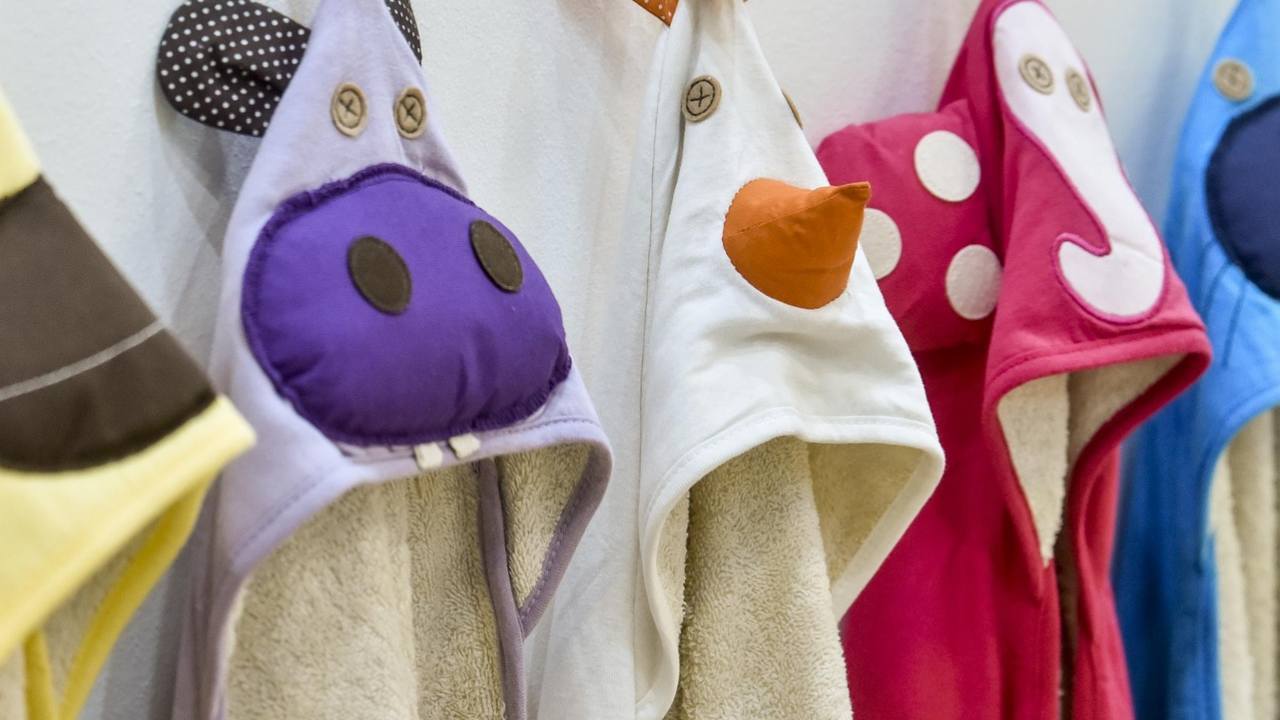 Asciugamano morbido avvolgente da donna a lunghezza intera, accappatoio