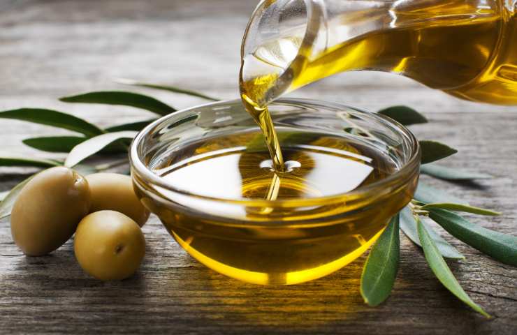Olio di oliva, quando è da buttare