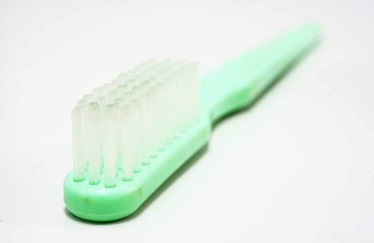 Uno spazzolino da denti