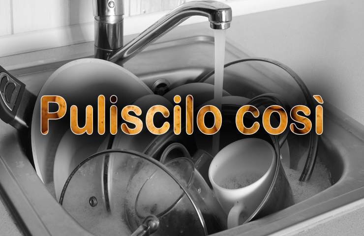 trucco pulizia lavabo acciaio patate